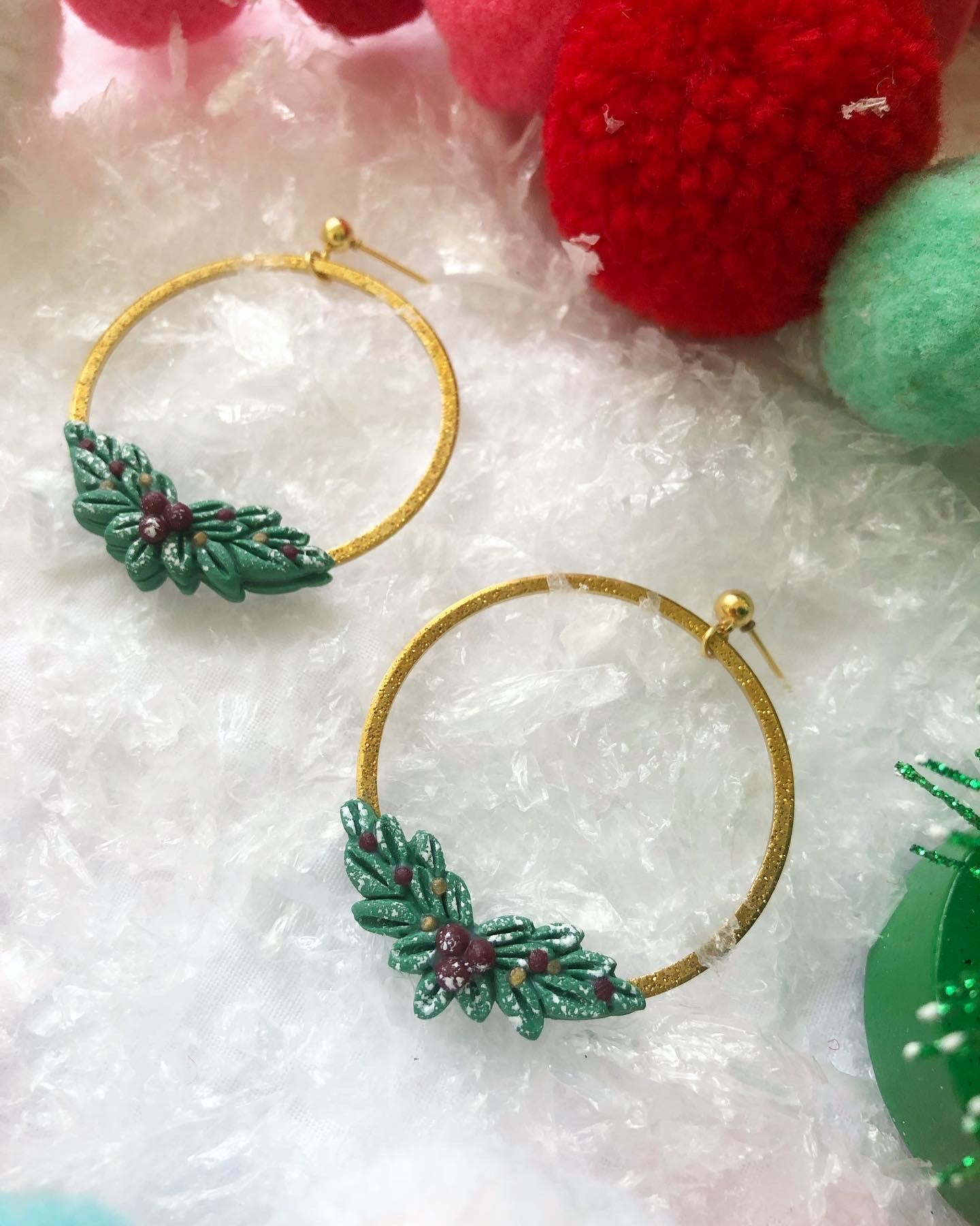 Boughs of Holly Hoops
