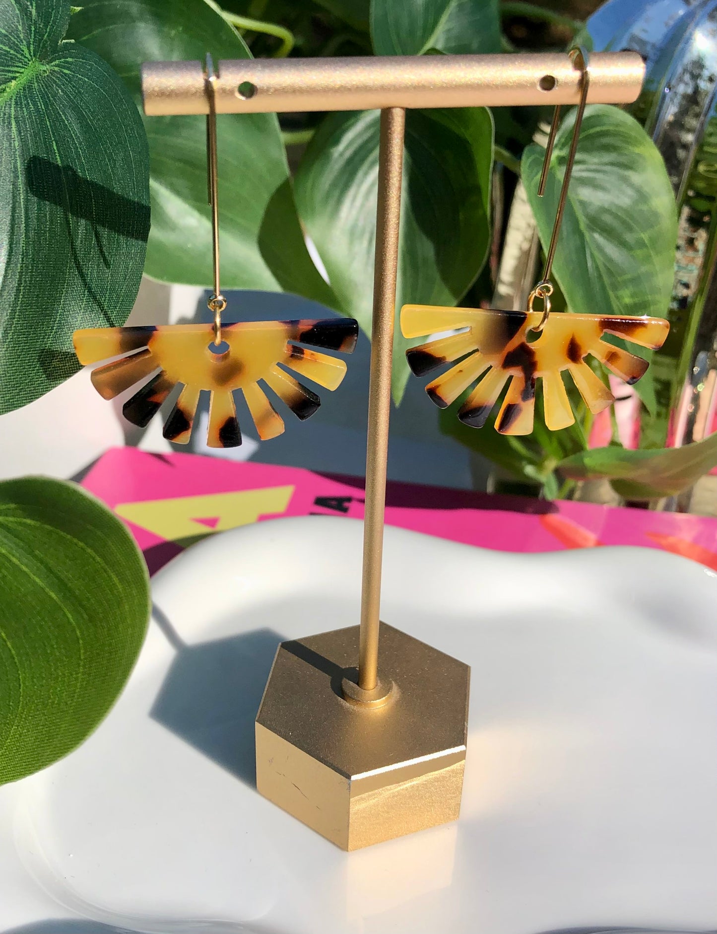 Tortoiseshell Burst Drops