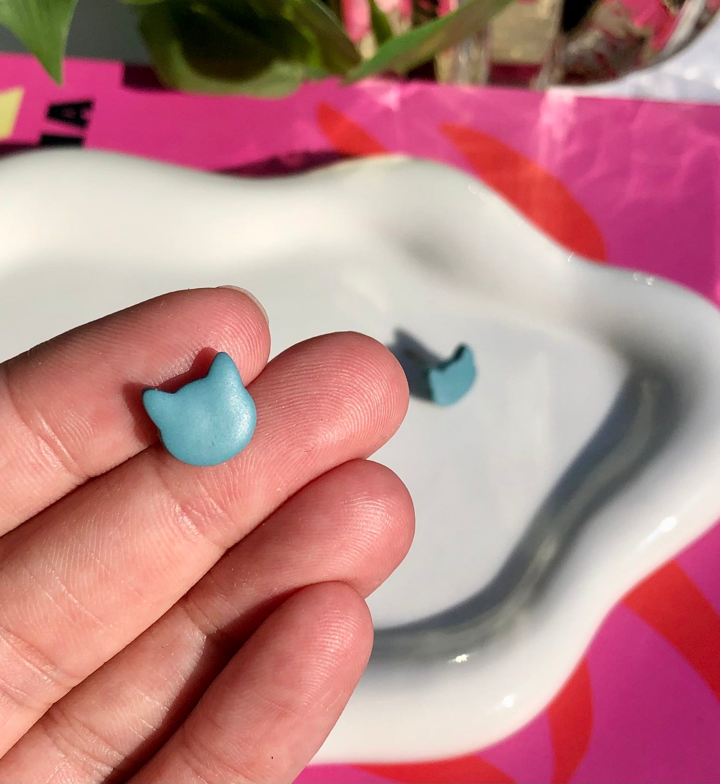 Cat Studs