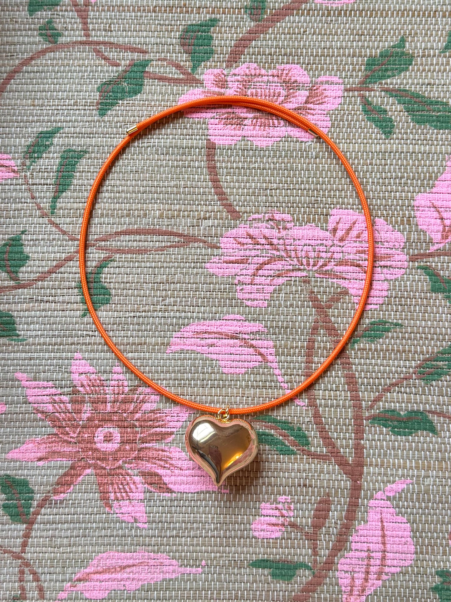 Puffy Heart Magnetic Cord Necklace