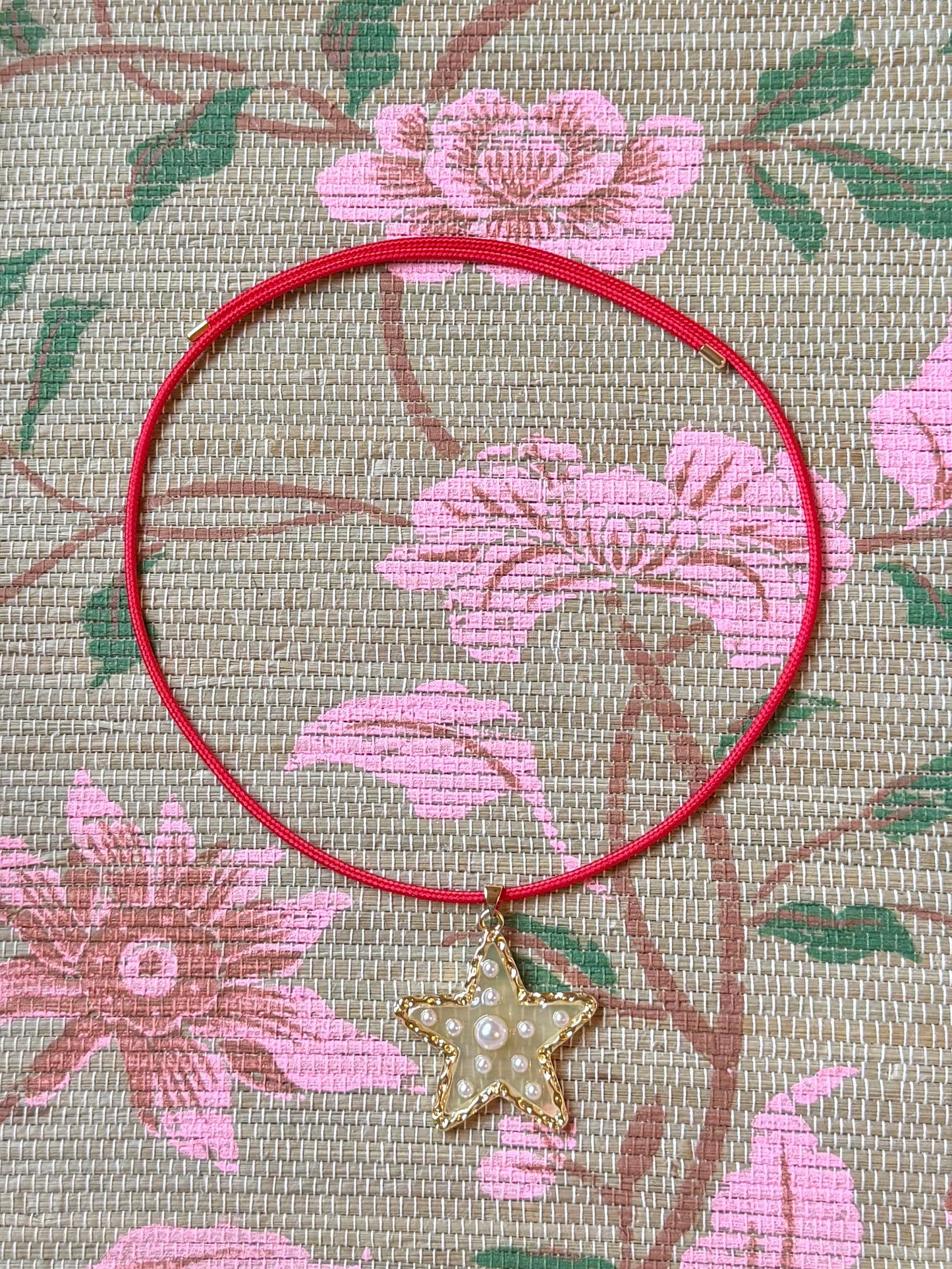 Pearl Star Magnetic Cord Necklace