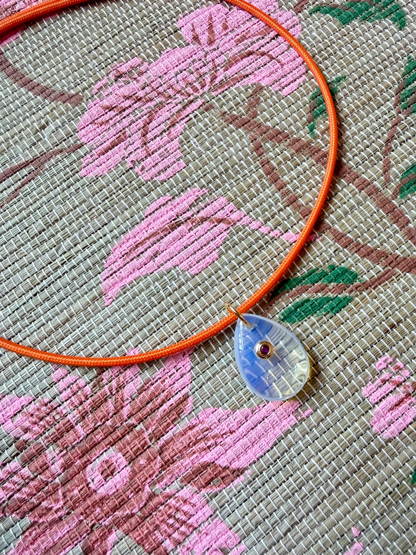 Teardrop Stone Magnetic Cord Necklace