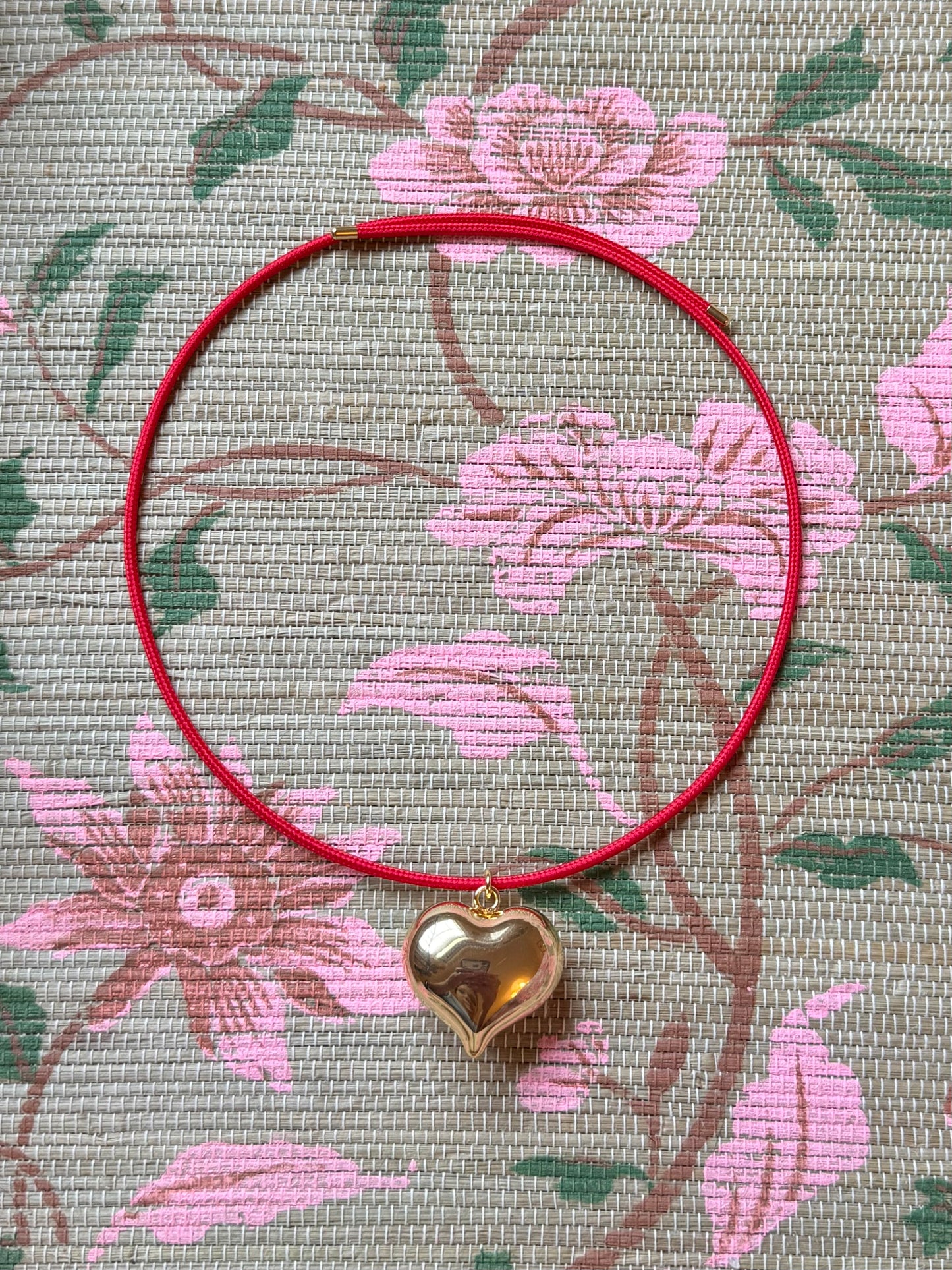 Puffy Heart Magnetic Cord Necklace