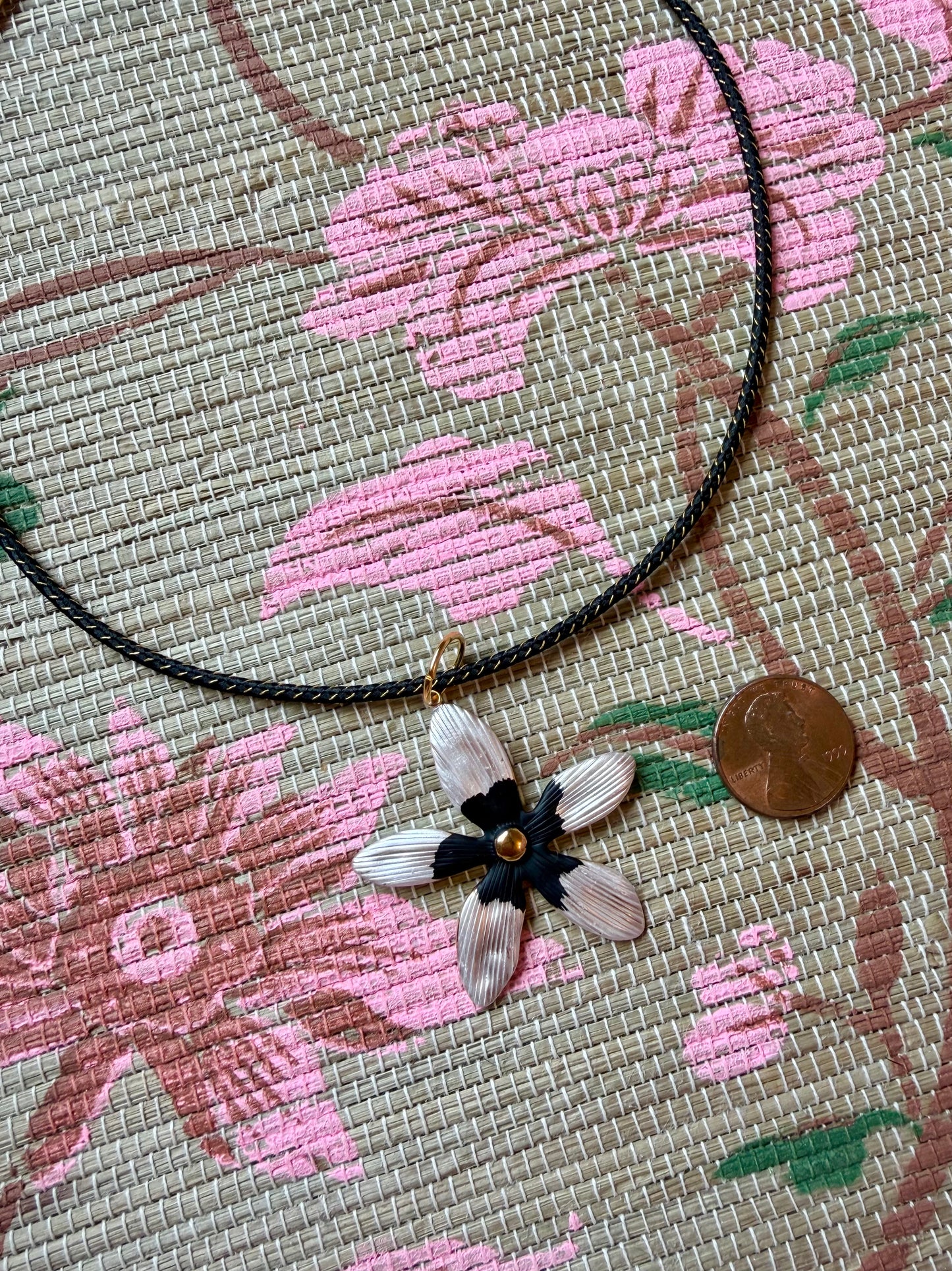 Statement Flower Magnetic Cord Necklace